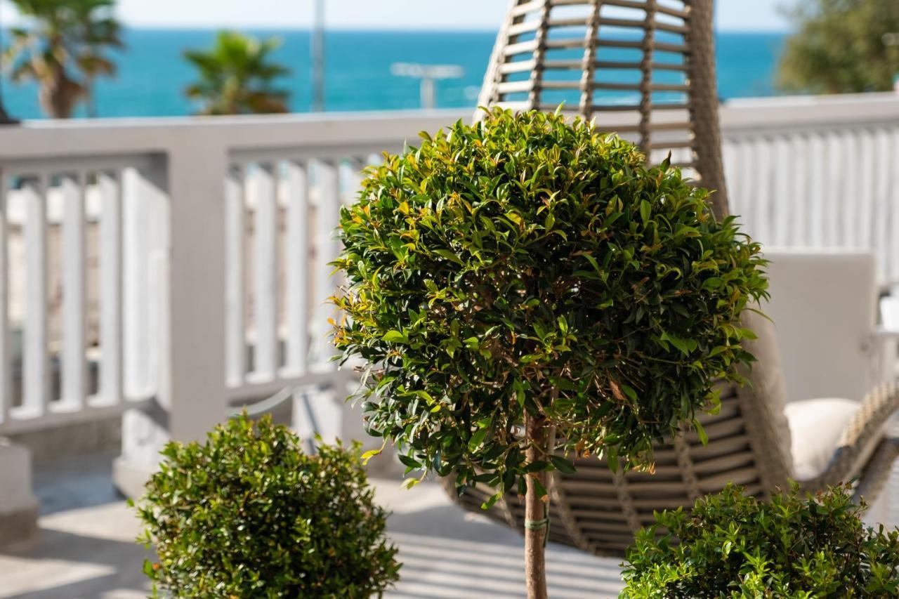 Hermitage Hotel Bat Yam Eksteriør bilde